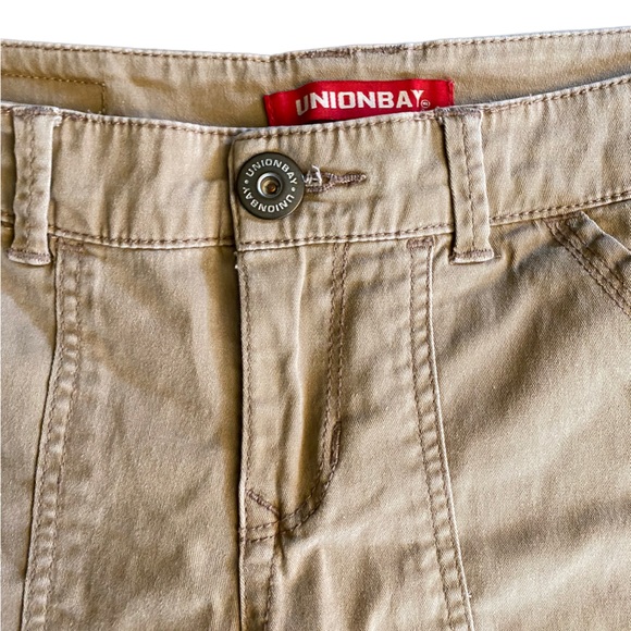 {Union Bay} Khaki mid rise shorts - Picture 3 of 6